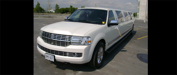 navigator Limousines 2